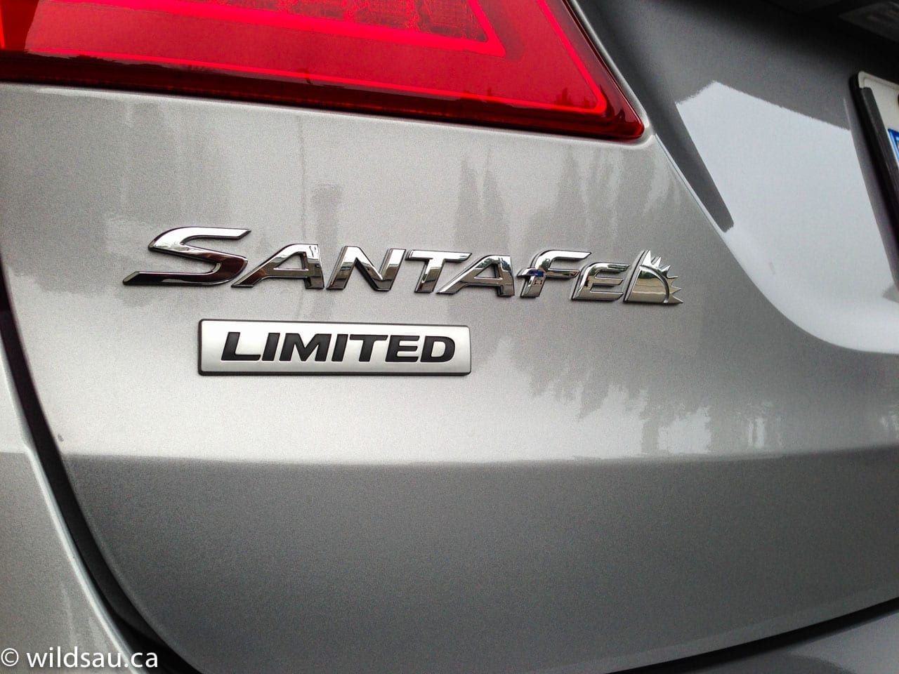 Santa Fe XL Limited badge