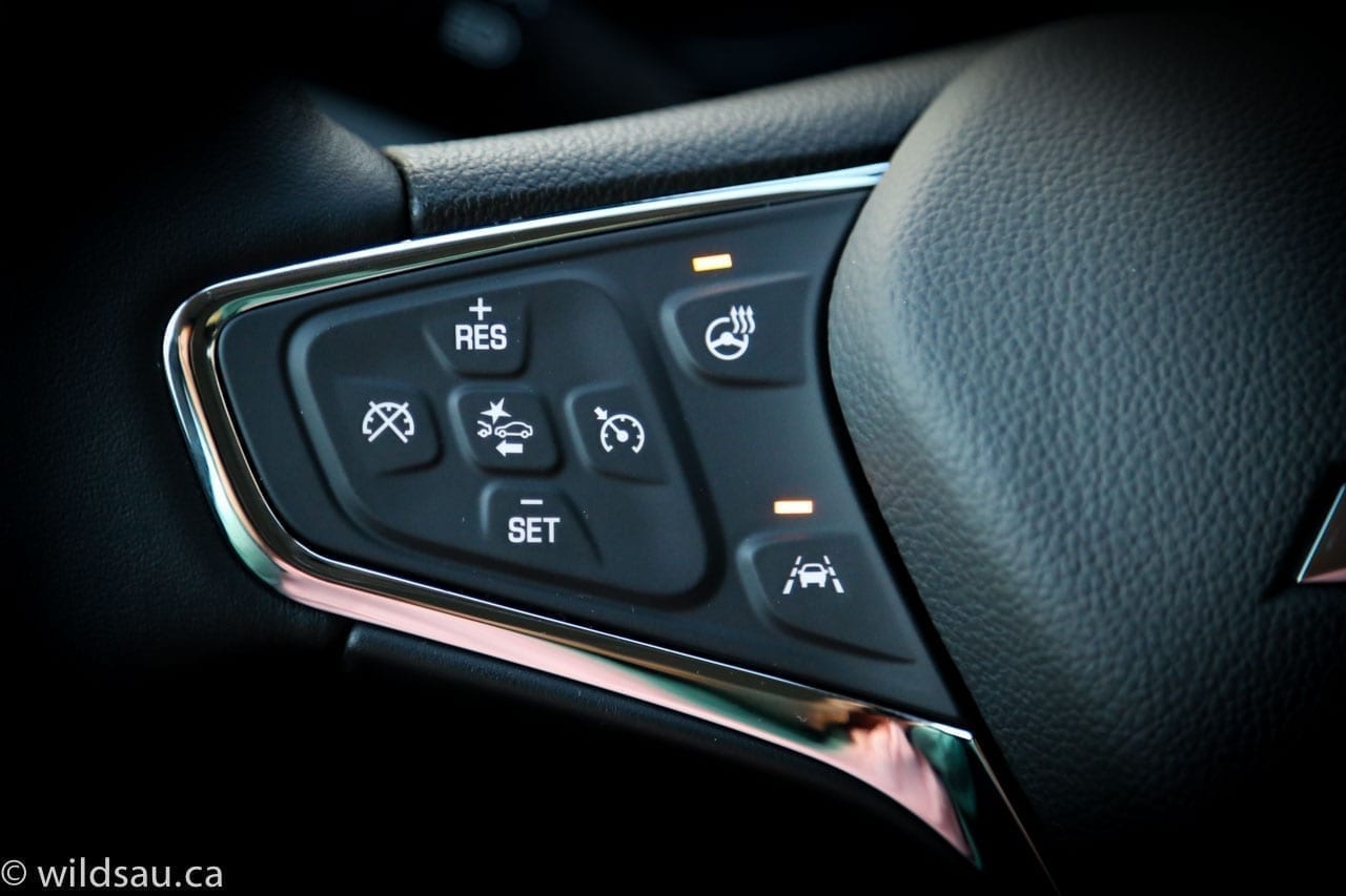 steering-wheel-buttons