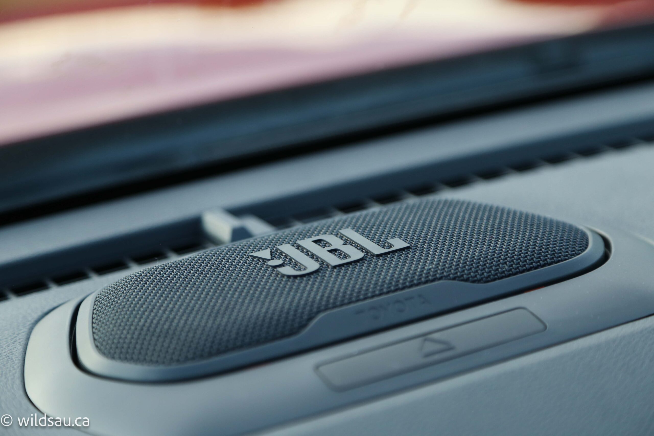 Removable speaker in