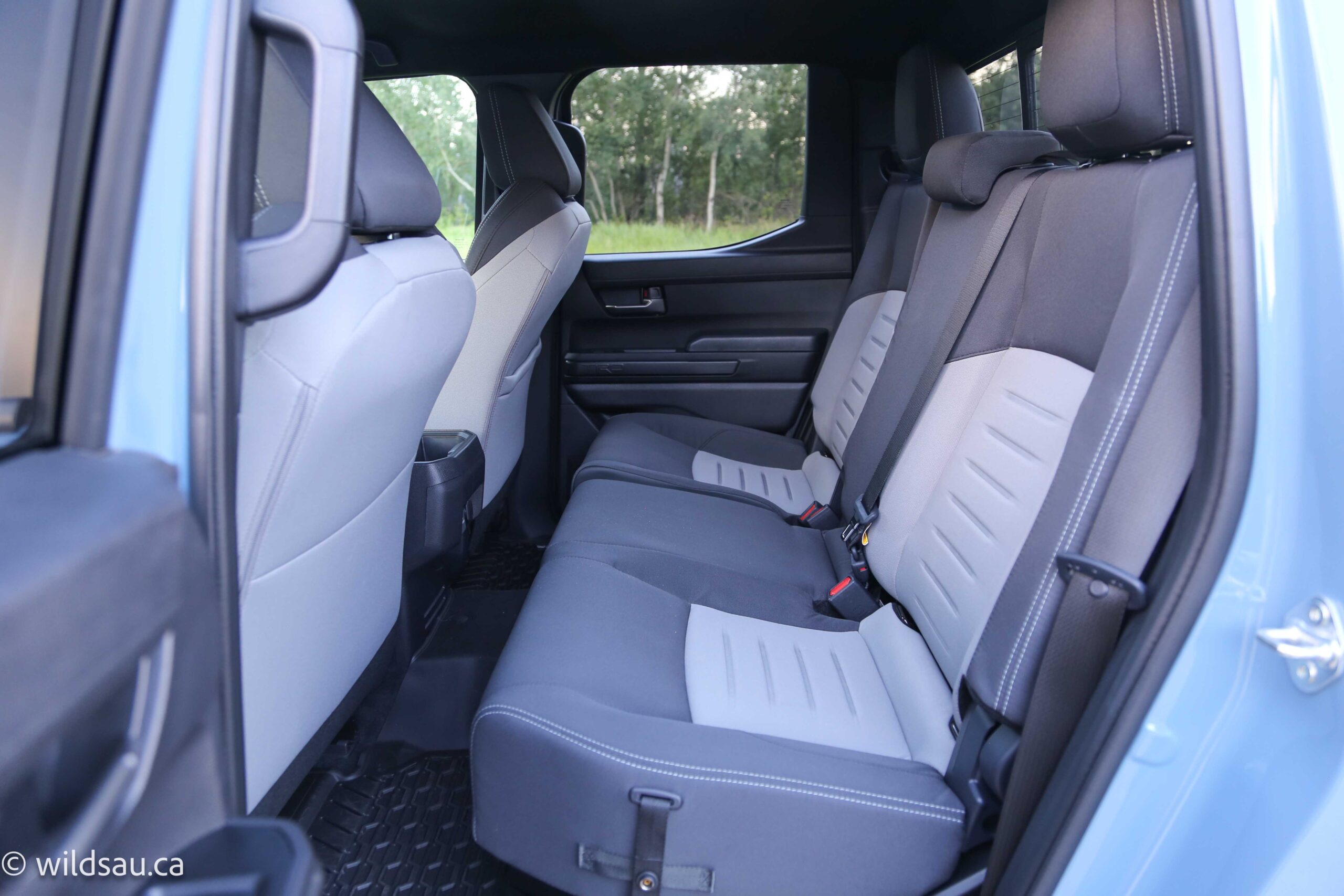 Rear seats